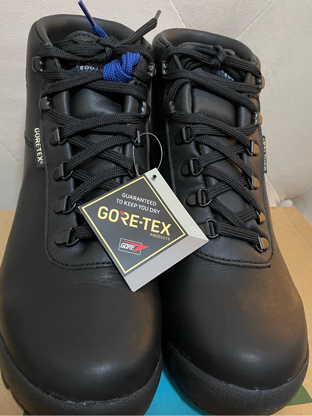 New Men’s Size 10 Vasque Black 7128 Sundowner GTX